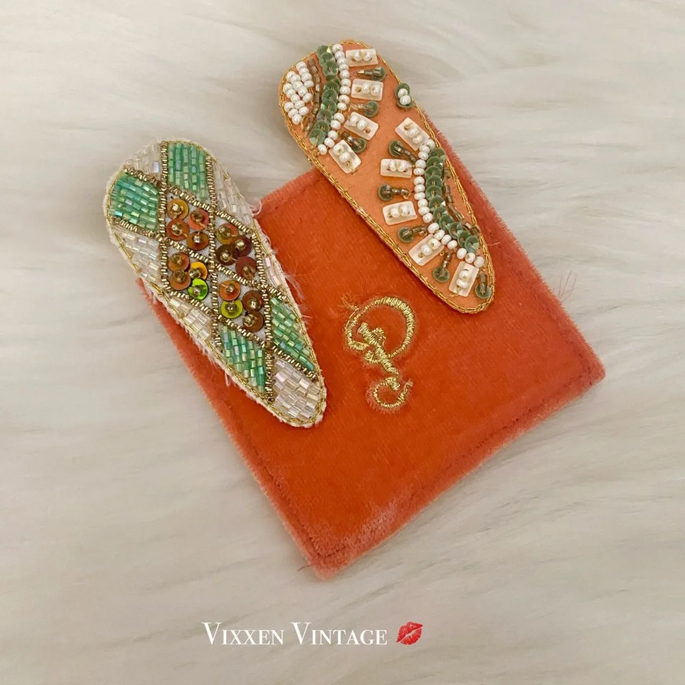 FREE PEOPLE CHUNKY BEADED ART DECO STYLE HAIR CLIP SET - Picture 2 of 5